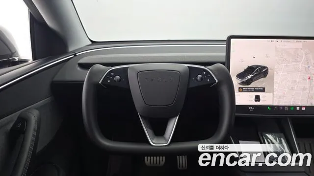 Tesla Model Y — Фото автомобиля 13