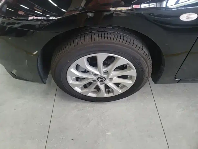 Nissan Sylphy — Фото автомобиля 22