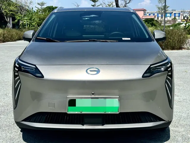 GAC Aion Y — Фото автомобиля 2