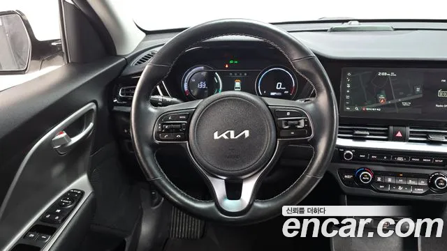 Kia Niro Niro Plus Air — Фото автомобиля 12
