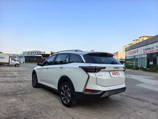 Dongfeng Yixuan GS — Фото автомобиля 7