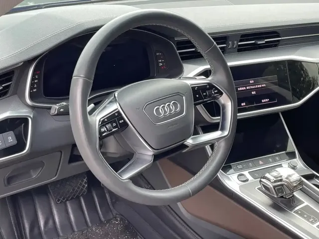 Audi A7L — Фото автомобиля 6