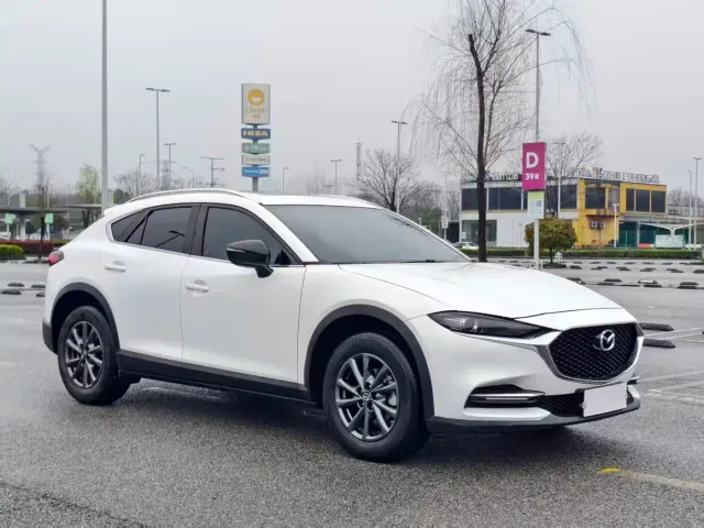 Mazda CX-4 — Фото автомобиля 3