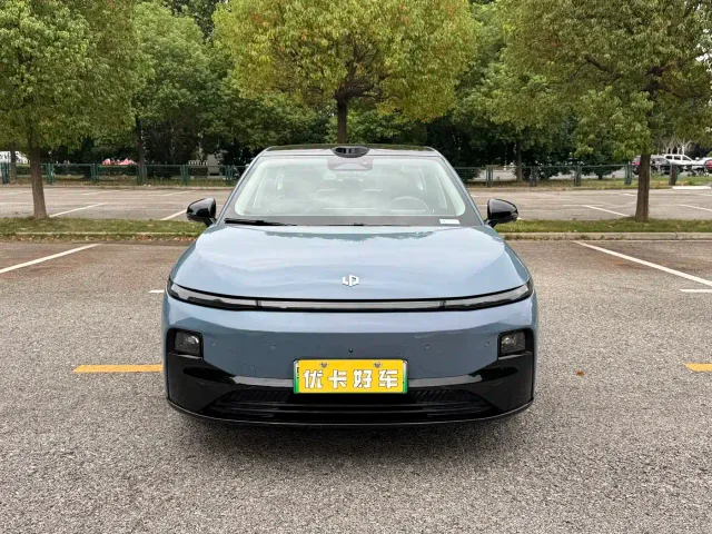 Leapmotor B01 — Фото автомобиля 2