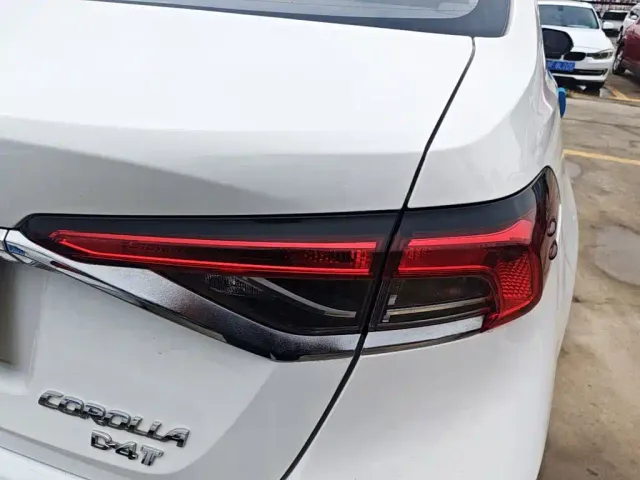 Toyota Corolla — Фото автомобиля 7