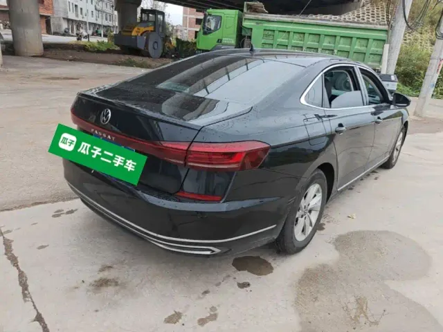 Volkswagen Passat — Фото автомобиля 6