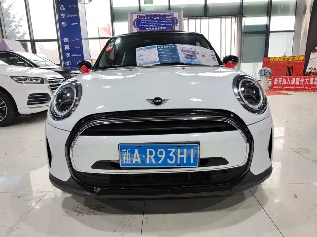 MINI Hatch — Фото автомобиля 2