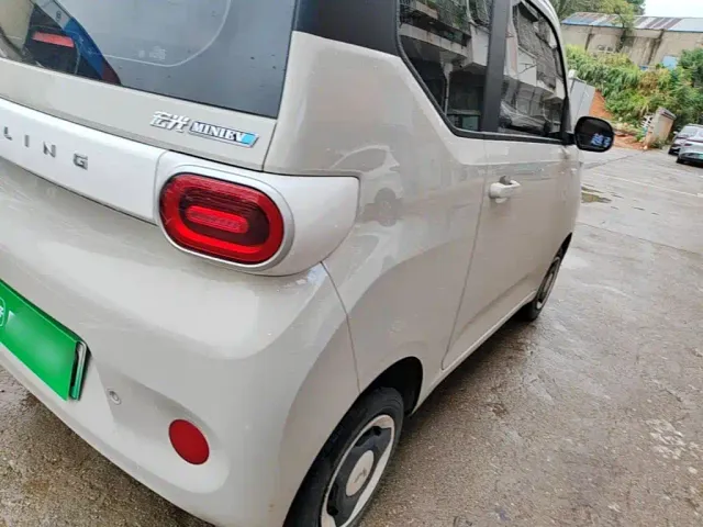 Wuling Hongguang Mini EV — Фото автомобиля 7