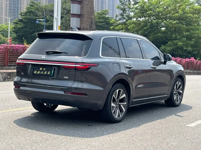 Li Auto ONE — Фото автомобиля 7