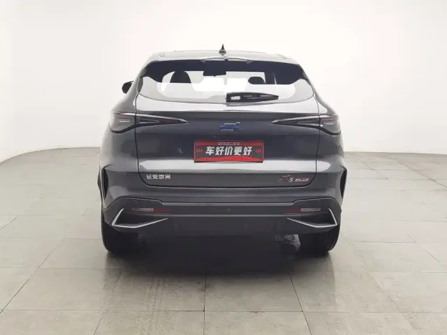 Changan X5 Plus — Фото автомобиля 4
