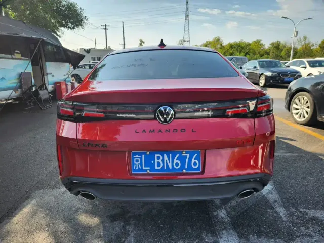 Volkswagen Lamando — Фото автомобиля 5