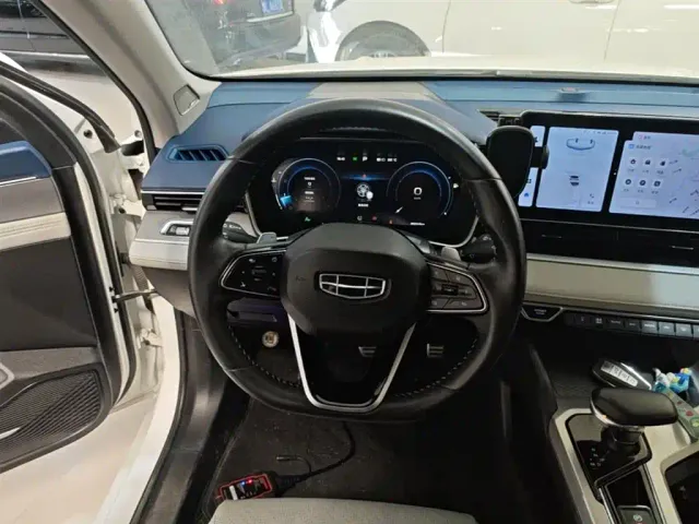 Geely Xingrui — Фото автомобиля 6