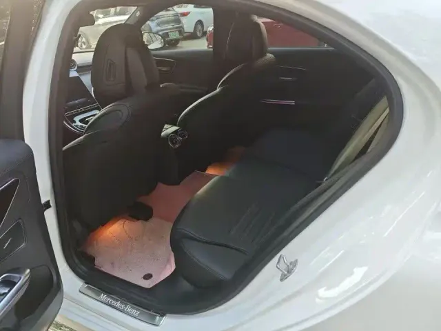 Mercedes-Benz C-Class — Фото автомобиля 9