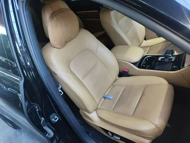 Li Auto ONE — Фото автомобиля 24