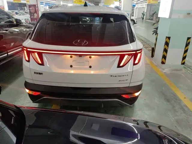 Hyundai Tucson — Фото автомобиля 5