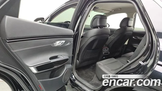 Genesis GV70 2.5T Бензин AWD — Фото автомобиля 7