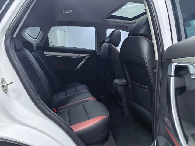Geely Binyue — Фото автомобиля 14