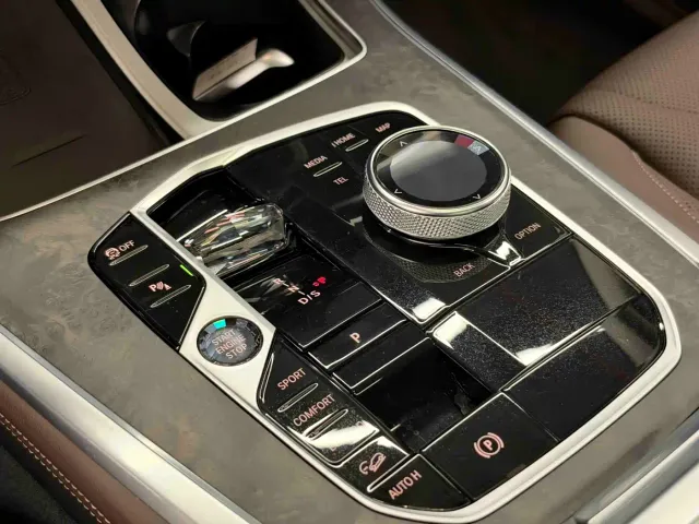 BMW X5 — Фото автомобиля 12