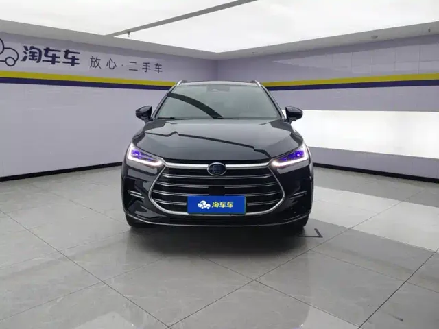 BYD Tang — Фото автомобиля 2