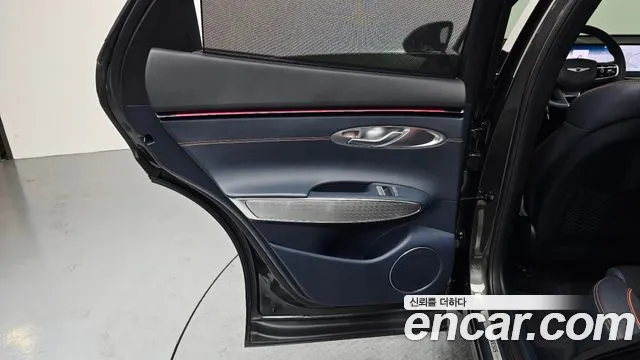 Genesis GV70 2.5T Бензин 2WD — Фото автомобиля 23
