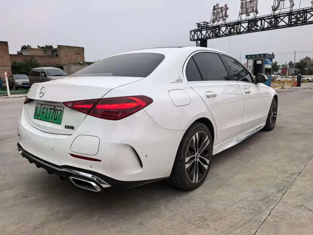 Mercedes-Benz C-Class — Фото автомобиля 8