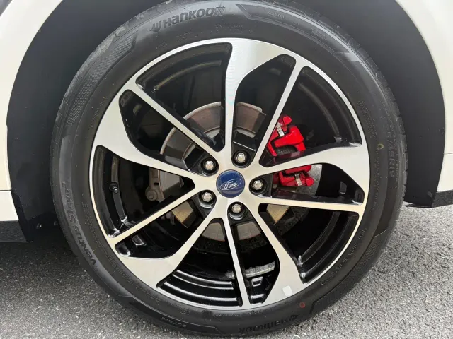 Ford Mondeo — Фото автомобиля 15