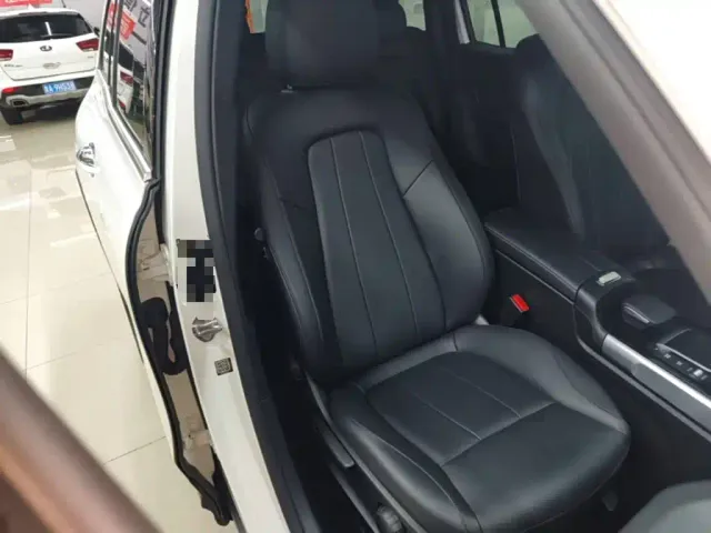 Mercedes-Benz GLB-Class — Фото автомобиля 24