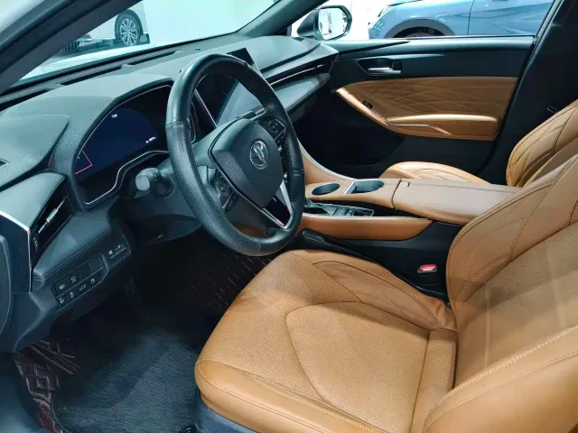 Toyota Avalon — Фото автомобиля 7