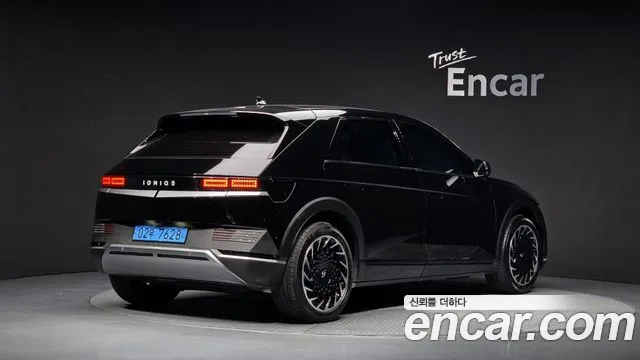 Hyundai Ioniq 5 — Фото автомобиля 2