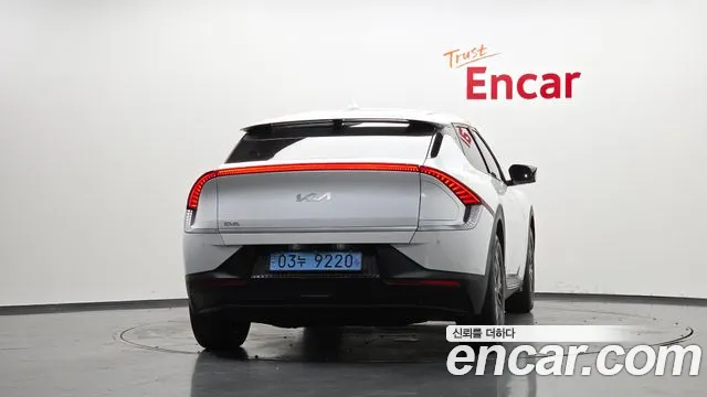 Kia EV6 — Фото автомобиля 4