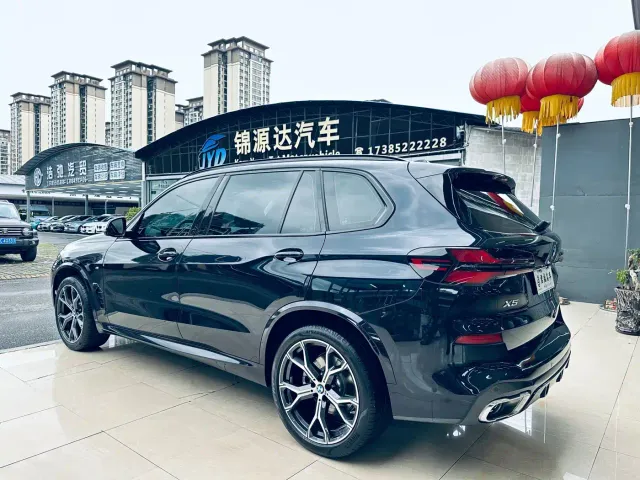 BMW X5 — Фото автомобиля 9