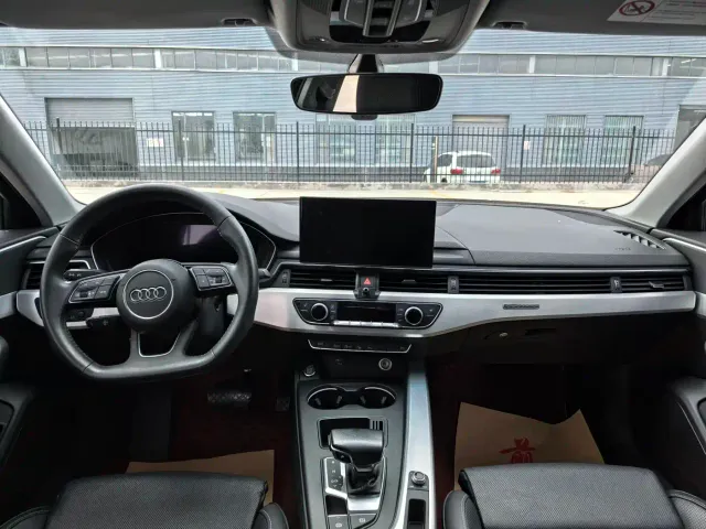 Audi A4L — Фото автомобиля 13