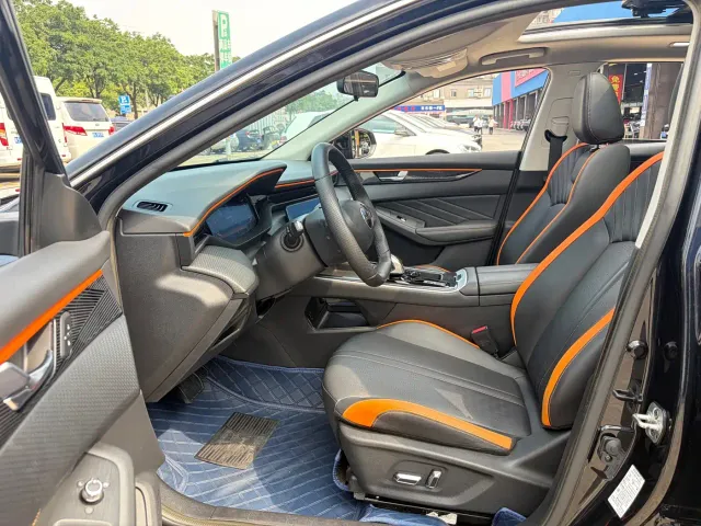 Dongfeng Yixuan MAX — Фото автомобиля 13