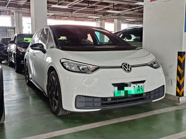 Volkswagen ID.3 — Фото автомобиля 2