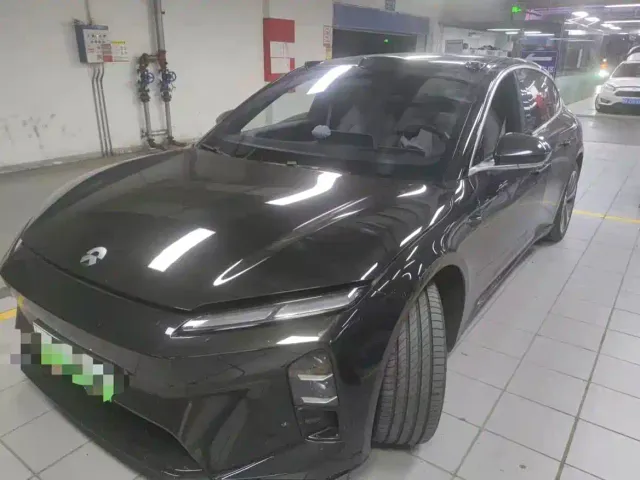 Фотография автомобиля — Nio ET5 Touring