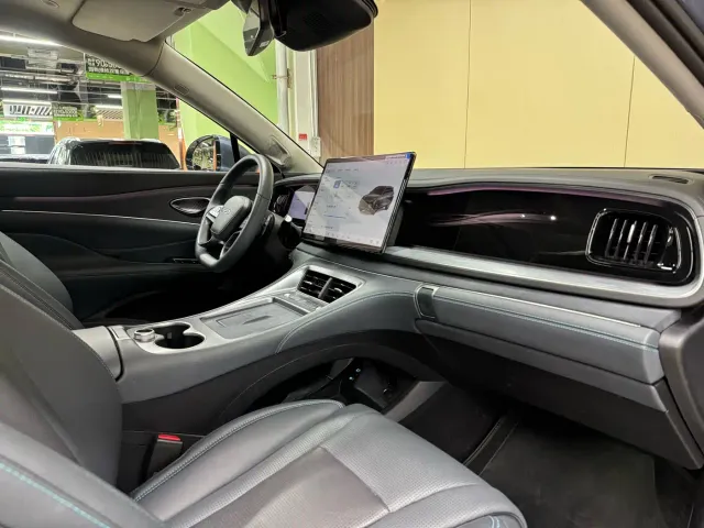 BYD Hai Shi 07 DM-i — Фото автомобиля 10