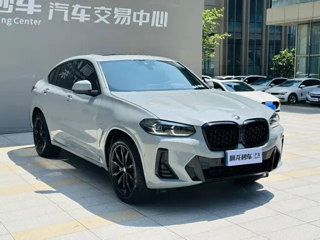 BMW X4 — Фото автомобиля 3