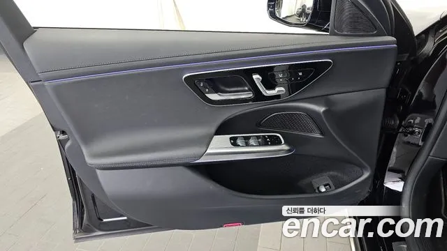 Mercedes-Benz E-Class — Фото автомобиля 22