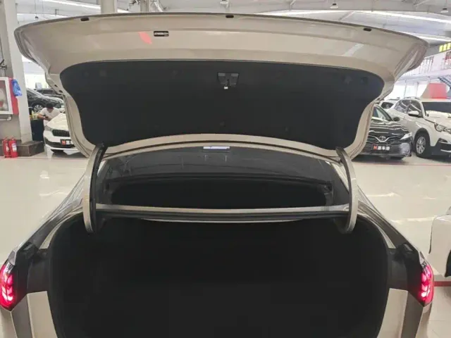 Geely Galaxy Stellar 6 — Фото автомобиля 17