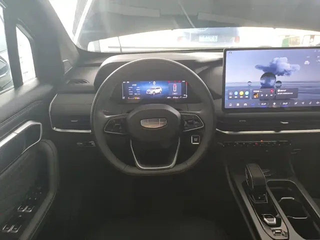 Geely Haoyue L — Фото автомобиля 10