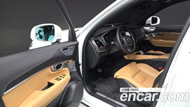 Volvo XC90 Generation 2 — Фото автомобиля 10