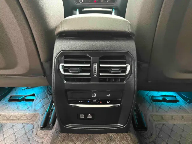 BMW 3 Series — Фото автомобиля 12