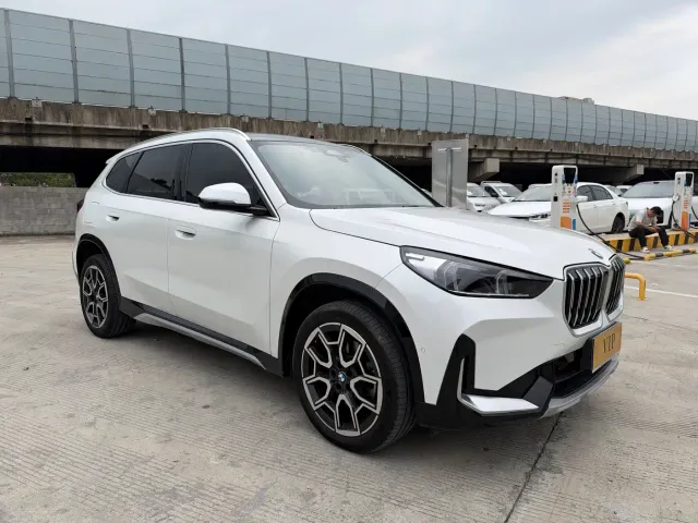 BMW X1 — Фото автомобиля 3