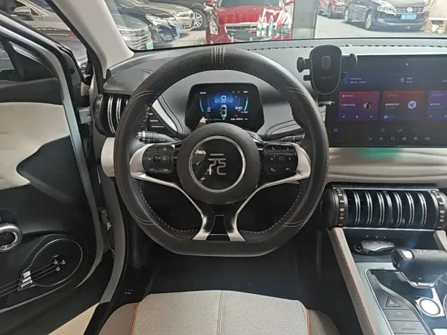 BYD Yuan PLUS — Фото автомобиля 10