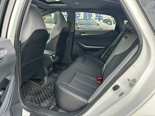 Changan Raeton Plus — Фото автомобиля 12