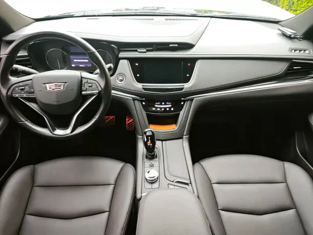 Cadillac XT6 — Фото автомобиля 12