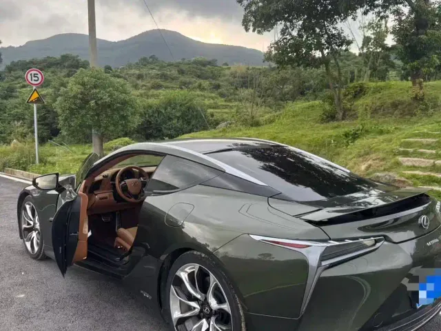 Lexus LC — Фото автомобиля 4