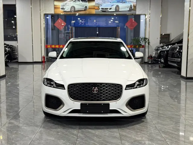 Jaguar XFL — Фото автомобиля 2