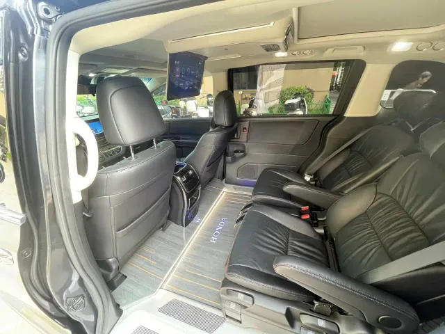Honda Odyssey — Фото автомобиля 9