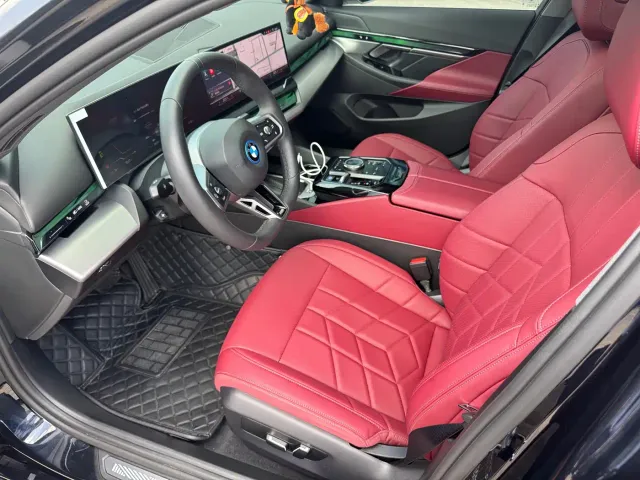 BMW i5 — Фото автомобиля 6
